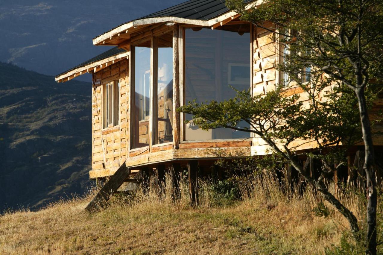 Mallin Colorado Ecolodge Aldana Exterior foto